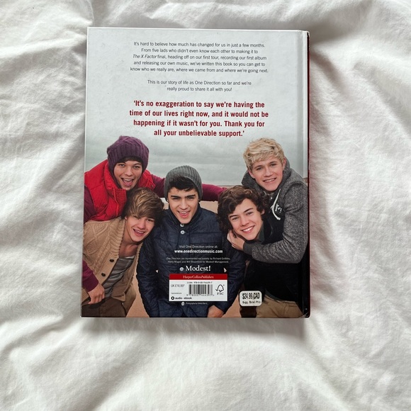 *sold* One Direction Dare To Dream Book - Picture 3 of 4